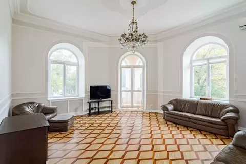 4-к кв. Москва Тверской бул., 19 (150.0 м)