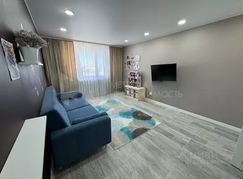 2-к кв. Тюменская область, Тюмень ул. Николая Семенова, 21 (83.5 м)