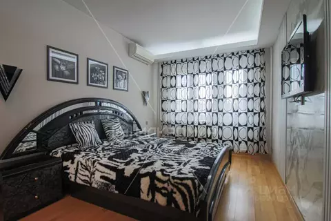 3-к кв. Санкт-Петербург Беговая ул., 1К1 (70.0 м)