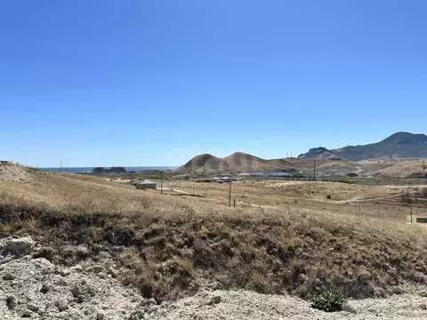 Участок в Крым, Кировский район, Синицынское с/пос, с. Васильковое ул. ...