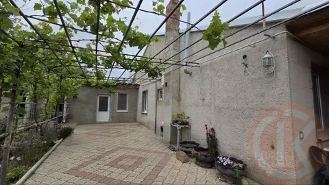 Дом в Крым, Сакский район, с. Вересаево ул. Советская, 10 (110 м)