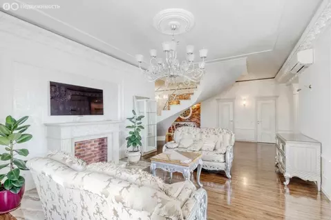 6-комнатная квартира: Москва, Чапаевский переулок, 3 (250 м)