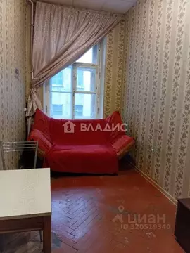 Комната Санкт-Петербург 12-я Васильевского острова линия, 15 (11.0 м)