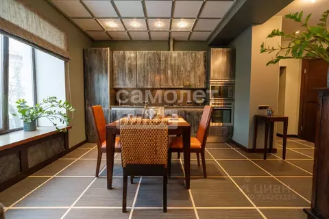 3-к кв. Санкт-Петербург Таврическая ул., 2 (79.8 м)