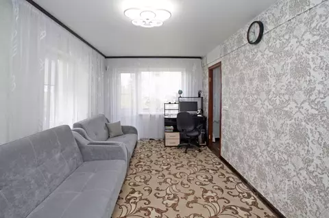 1-к кв. Омская область, Омск Городок Нефтяников мкр, ул. 19-го ...