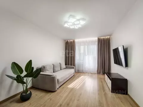 3-к кв. Тюменская область, Тюмень Солнечный проезд, 7 (80.2 м)