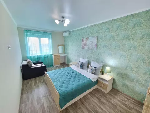 2-к кв. Астраханская область, Астрахань ул. Савушкина, 6к8 (70.0 м)