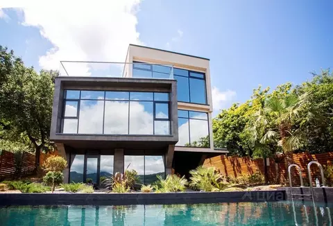 Дом в Краснодарский край, Сочи Малый Ахун мкр,  (600 м)