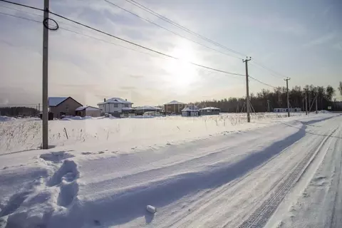 Участок в Тюменская область, Тюменский муниципальный округ, д. ...