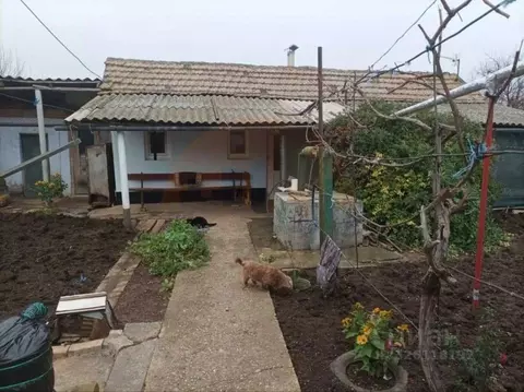 Дом в Крым, Сакский район, с. Охотниково ул. Лиманная (67 м)