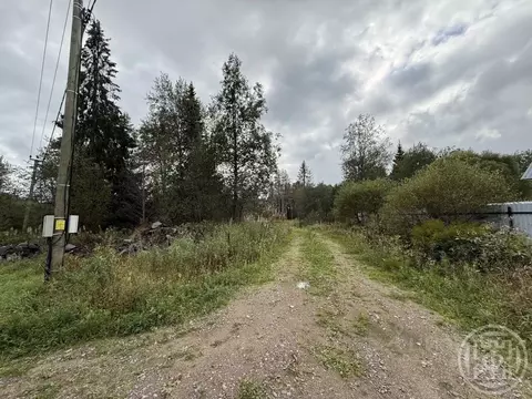Участок в Ленинградская область, Выборгский район, пос. Первомайское ...