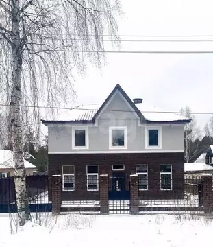 Дом в Пермский край, Пермь ул. 5-я Линия (180 м)