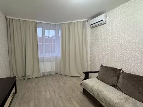 1-к кв. Волгоградская область, Волгоград ул. Имени Старшего Лейтенанта ...