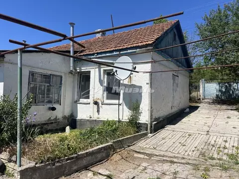 Дом в Крым, Бахчисарайский район, Почтовское с/пос, с. Малиновка ул. ...