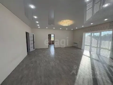 Дом в Белгородская область, Корочанский район, Погореловское с/пос, с. ...