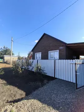 Дом в Краснодарский край, Динской район, Новотитаровская ст-ца ул. ...