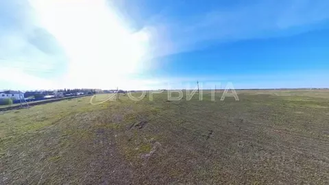 Участок в Тюменская область, Тюменский муниципальный округ, д. ...