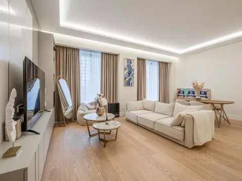 2-к кв. Москва Ленинградский просп., 37/4 (81.9 м)