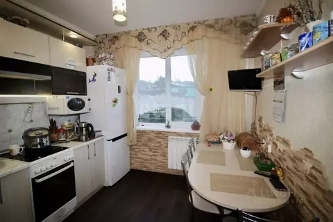 2-к кв. Красноярский край, Красноярск Уютный пер., 7 (52.7 м)