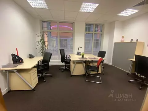Офис в Санкт-Петербург Невский просп., 51 (20 м)