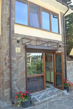 Дом в Крым, Ялта муниципальный округ, Гурзуф пгт  (30 м)