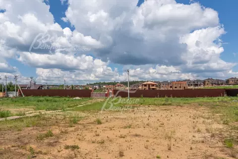 Участок в Москва д. Лужки, Лужки СНТ, 2 (66.0 сот.)