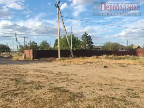 Участок в Астраханская область, Наримановский район, с. Рассвет ...