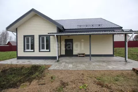 Дом в Вологодская область, Шекснинский муниципальный округ, д. ...