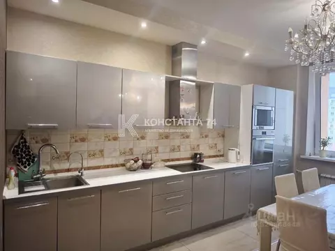 3-к кв. Челябинская область, Челябинск ул. Братьев Кашириных, 154 ...