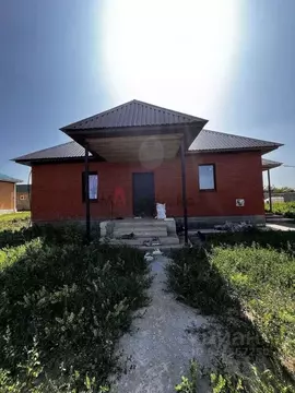 Дом в Белгородская область, Корочанский район, Погореловское с/пос, с. ...