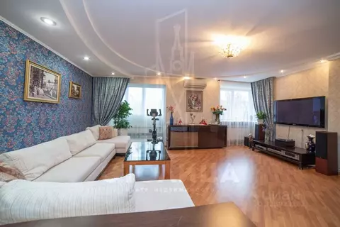 3-к кв. Свердловская область, Екатеринбург ул. Фурманова, 35 (96.8 м)