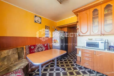 4-к кв. Мурманская область, Мурманск ул. Ушакова, 16/20 (95.0 м)