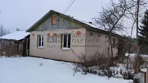 Дом в Новгородская область, Шимский район, Медведское с/пос, пос. ...