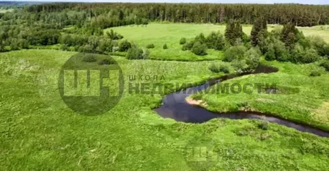 Участок в Ленинградская область, Кингисеппский район, Нежновское ...