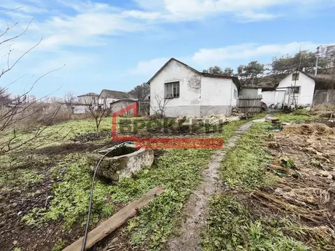 Дом в Крым, Бахчисарайский район, с. Угловое ул. Комарова, 9 (76 м)