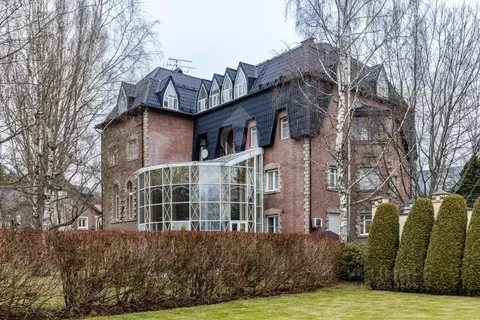 Коттедж в Москва д. Дровнино, Красная Пахра кп,  (972 м)