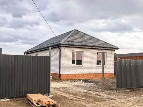 Дом в Ростовская область, Неклиновский район, с. Новобессергеневка ул. ...