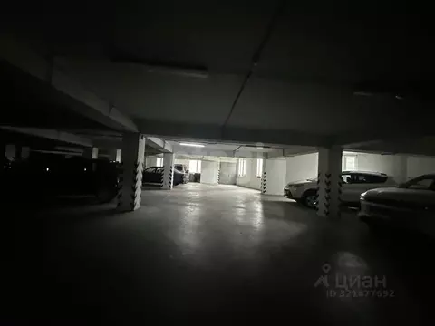 Гараж в Крым, Алушта ул. Школьная (15 м)