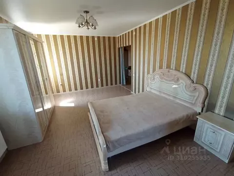 2-к кв. Татарстан, Казань Гвардейская ул., 31/42 (80.0 м)