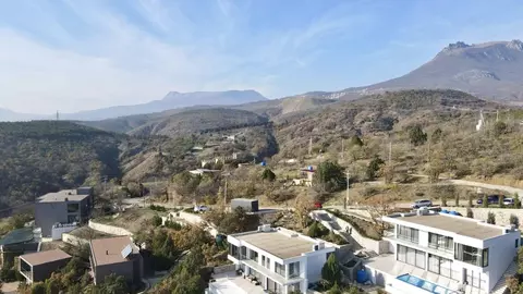 Дом в Крым, Алушта муниципальный округ, пос. Семидворье, Весенний мкр ...