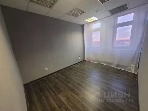 Офис в Санкт-Петербург пл. Конституции, 2 (25 м)