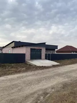 Дом в Хакасия, Усть-Абаканский район, д. Чапаево  (170 м)