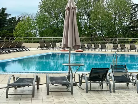 2-к кв. Краснодарский край, Сочи Курортный просп., 92/5 (70.0 м)