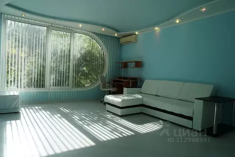 2-к кв. Севастополь просп. Октябрьской Революции, 26 (75.0 м)