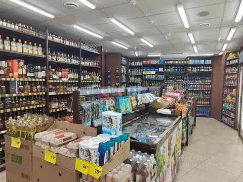 Торговая площадь в Ханты-Мансийский АО, Ханты-Мансийск ул. Строителей, ...