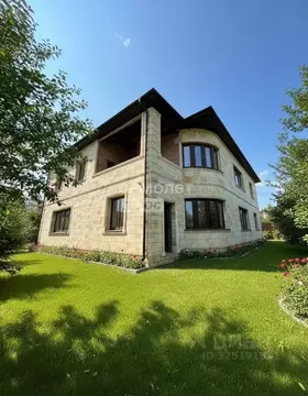 Дом в Самарская область, Ставропольский район, с. Хрящевка Набережная ...