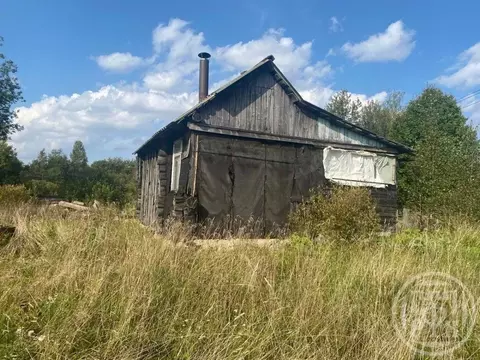 Дом в Ленинградская область, Лужский район, пос. Оредеж ул. Сазанова, ...