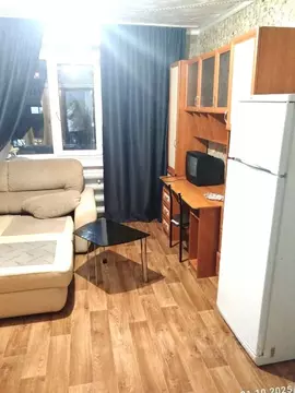 Комната Омская область, Омск просп. Космический, 14Б (12.5 м)