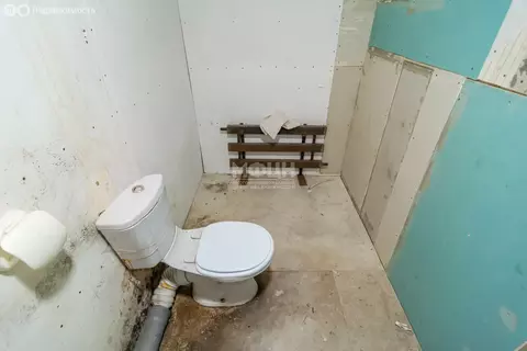 Помещение свободного назначения (179.3 м)