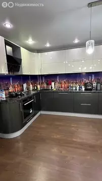 2-комнатная квартира: Омск, бульвар М.М. Кузьмина, 21 (57.5 м)